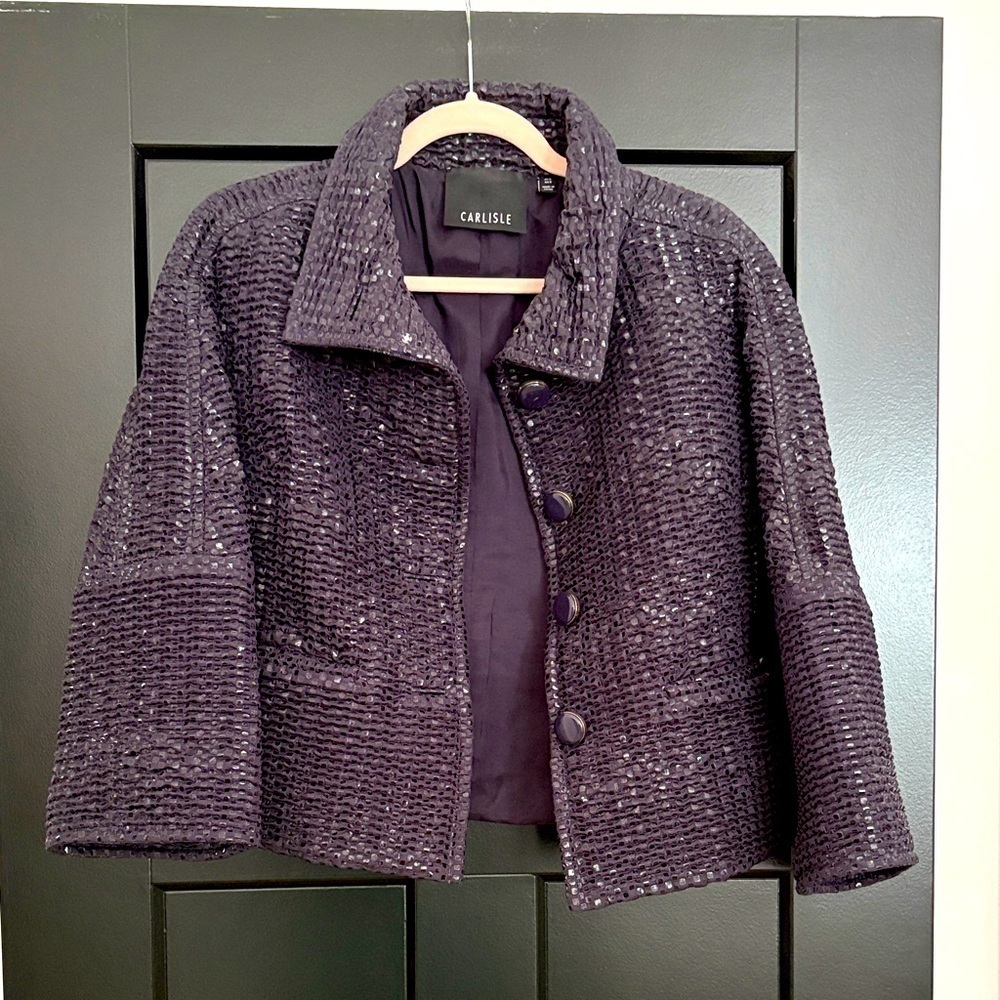 NWOT Carlisle Textured Dark Purple Lined Blazer. Decorative Buttons. Size 6